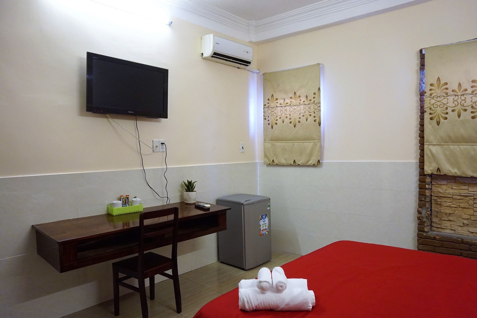 Reddoorz Near Khu Che Xuat Tan Thuan 2 Hotel Ho Chi Minh City Exterior photo